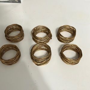 6pc napkin rings.  A001
